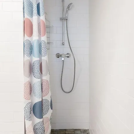 Stylish & 2br Apartment